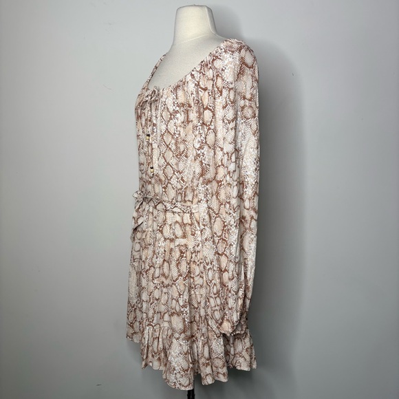 KIVARI Angelina Snake Print Mini Long Sleeve Dress - Picture 3 of 6